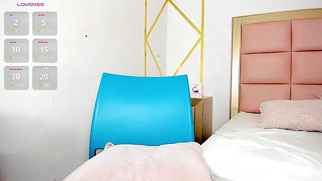 Keyla Spencer online show from March 2025 02:01:02 PM