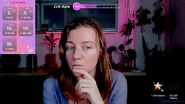 Elly Helly online show from November 2025 08:07:01 PM