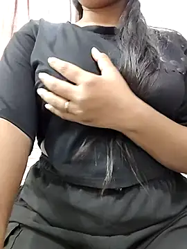 Snapshot of MohiniHott chatting on October 2025 05:42:02 AM MohiniHott online show from October 2025 05:42:02 AM