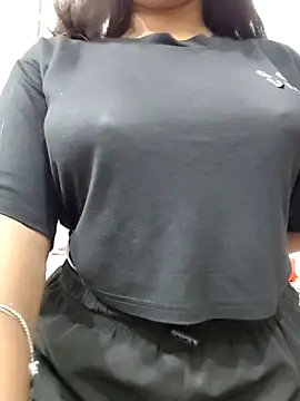 Snapshot of MohiniHott chatting on November 2025 05:51:01 AM MohiniHott online show from November 2025 05:51:01 AM