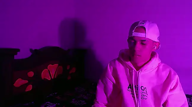 isaaclatino online show from December 2024 06:18:02 AM