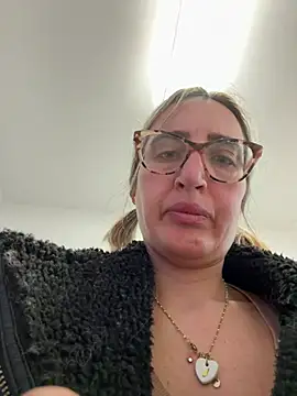 casalinga88 online show from March 2025 04:37:02 PM