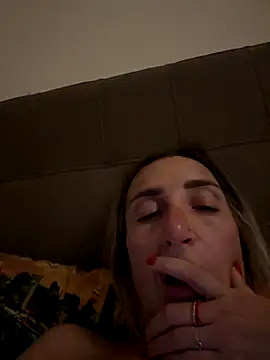 casalinga88 online show from October 2025 11:45:02 PM