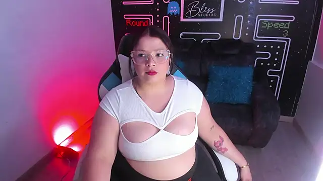 Snapshot of Sheryl_Hamilton chatting on January 2025 12:43:02 PM Sheryl Hamilton online show from January 2025 12:43:02 PM