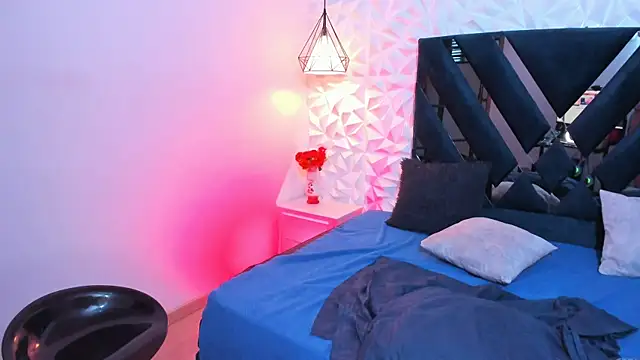 Snapshot of Sheryl_Hamilton chatting on January 2025 04:06:01 PM Sheryl Hamilton online show from January 2025 04:06:01 PM