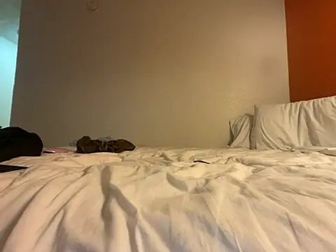 Snapshot of tatted-bitty chatting on November 2025 04:06:02 AM tatted-bitty online show from November 2025 04:06:02 AM