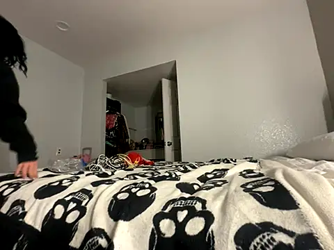 Snapshot of tatted-bitty chatting on November 2025 12:59:01 PM tatted-bitty online show from November 2025 12:59:01 PM