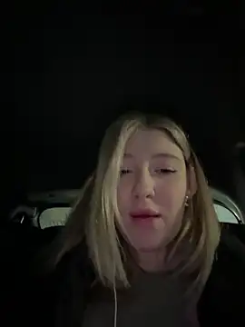 Snapshot of littlebitchess chatting on November 2025 06:09:02 PM littlebitchess online show from November 2025 06:09:02 PM