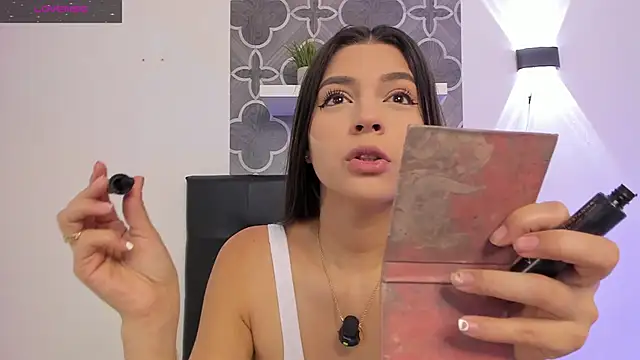 katybabyg online show from April 2026 12:36:02 PM