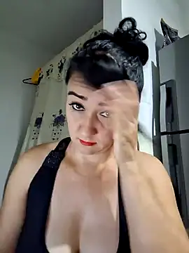 Snapshot of taalia chatting on December 2024 12:17:02 AM taalia online show from December 2024 12:17:02 AM