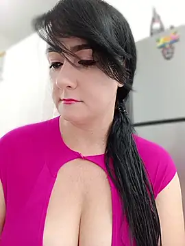 taalia online show from April 2026 07:11:02 PM