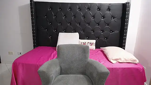 renata salinas 1 online show from January 2026 12:12:02 AM