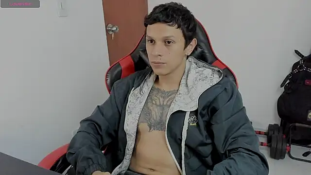 Snapshot of davebrow chatting on October 2025 12:09:02 AM davebrow online show from October 2025 12:09:02 AM