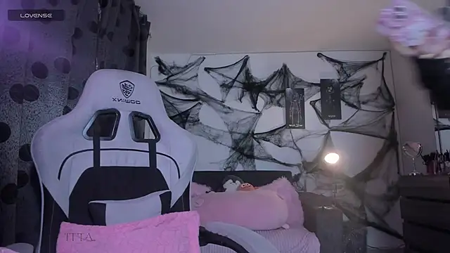 satanbabee online show from October 2025 11:16:01 PM