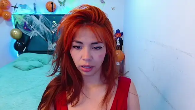 Snapshot of Aylinn_diaz chatting on October 2025 01:46:02 PM Aylinn diaz online show from October 2025 01:46:02 PM