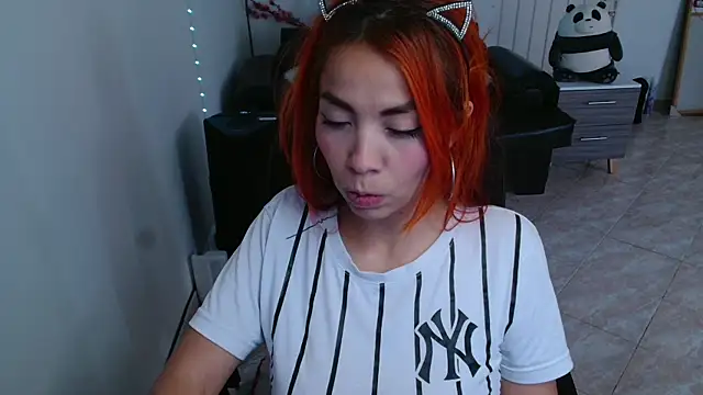 Aylinn diaz online show from July 2026 06:34:02 PM