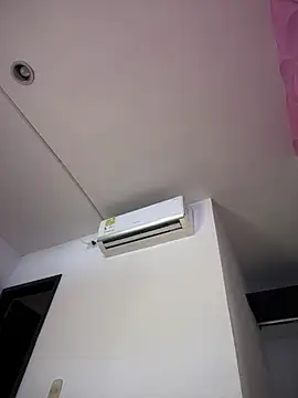 Snapshot of Ema_azel chatting on March 2025 02:00:01 PM Ema azel online show from March 2025 02:00:01 PM