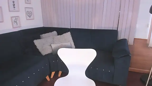 cami cruzz online show from February 2025 08:14:02 PM