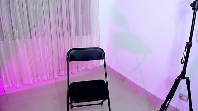 vale kross online show from April 2026 02:39:01 PM