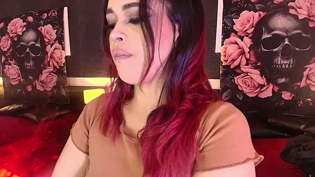 EvaaFoxxy1 online show from April 2026 12:02:01 PM