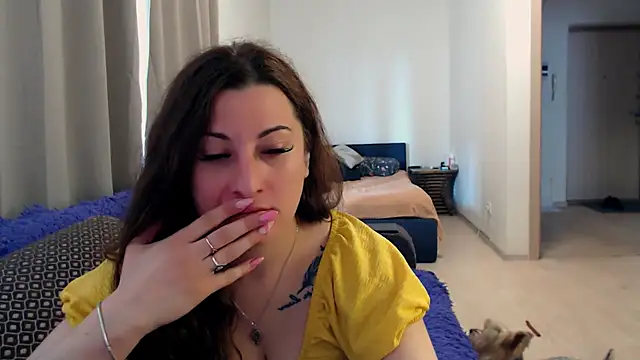 Helen Adams  online show from June 2026 06:26:02 AM