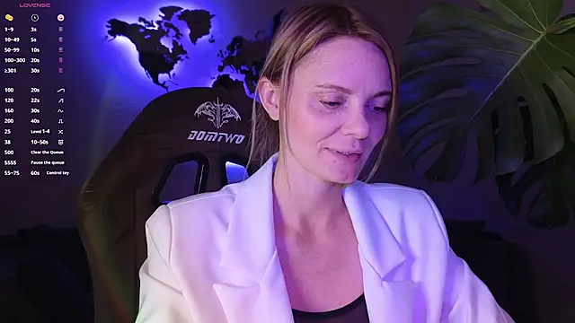 Snapshot of Sam_Klaus chatting on October 2025 08:39:02 PM Sam Klaus online show from October 2025 08:39:02 PM