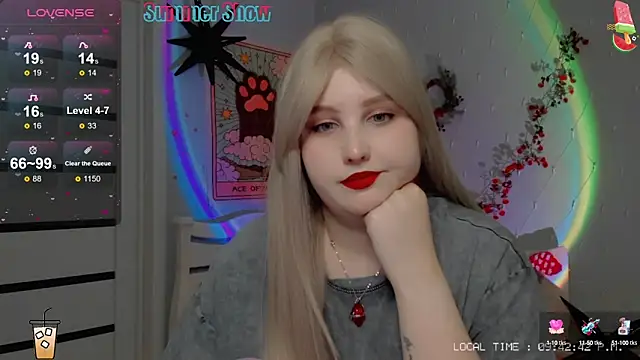 Snapshot of Crystal_Chris chatting on December 2024 07:43:01 PM Crystal Chris online show from December 2024 07:43:01 PM