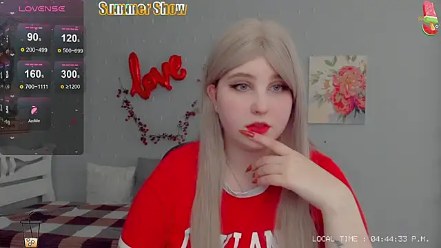 Snapshot of Crystal_Chris chatting on March 2025 02:44:01 PM Crystal Chris online show from March 2025 02:44:01 PM