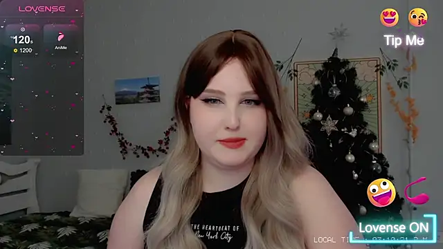 Snapshot of Crystal_Chris chatting on January 2026 01:05:02 PM Crystal Chris online show from January 2026 01:05:02 PM