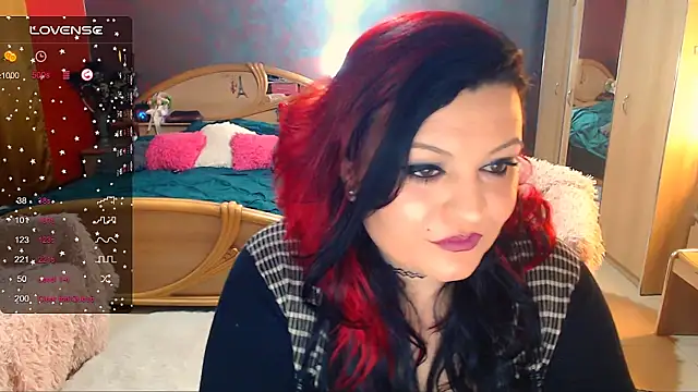 Snapshot of Ariellefoxy chatting on February 2025 08:35:02 PM Ariellefoxy online show from February 2025 08:35:02 PM