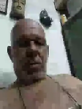 FabiQuilmes online show from January 2025 03:01:01 PM