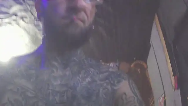 Snapshot of Smurfschmidt chatting on December 2024 07:58:02 AM Smurfschmidt online show from December 2024 07:58:02 AM