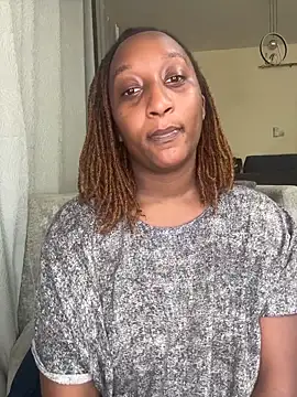 CarlaBeckky online show from November 2025 06:32:01 PM