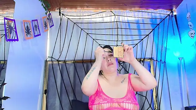 Snapshot of Zoe_Curvy chatting on October 2025 12:41:02 PM Zoe Curvy online show from October 2025 12:41:02 PM