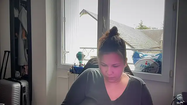 Snapshot of minette-sexy chatting on November 2025 11:56:02 AM minette-sexy online show from November 2025 11:56:02 AM