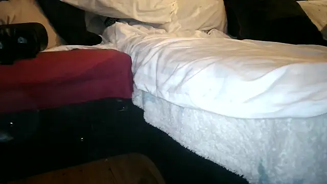 lukasdie online show from April 2026 01:43:01 AM