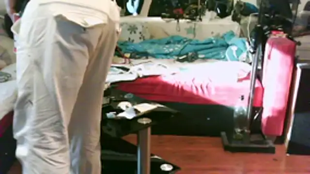 lukasdie online show from April 2026 06:33:02 AM