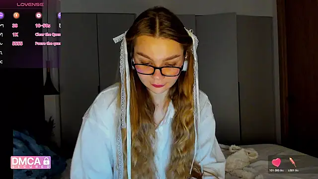 Molly sweetie online show from January 2026 07:34:01 AM