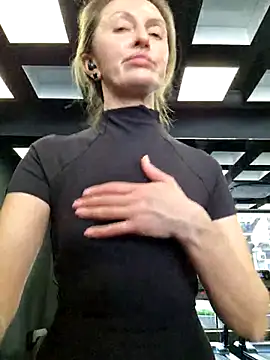 Snapshot of Miss____Mia_ chatting on March 2025 11:51:01 AM Miss Mia online show from March 2025 11:51:01 AM