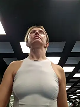 Snapshot of Miss____Mia_ chatting on December 2025 09:51:02 AM Miss Mia online show from December 2025 09:51:02 AM