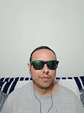 Snapshot of ElSunEagle chatting on July 2026 03:02:01 AM ElSunEagle online show from July 2026 03:02:01 AM