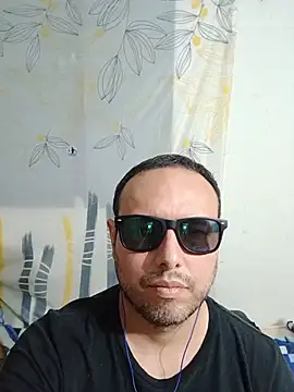 Snapshot of ElSunEagle chatting on July 2026 01:21:02 AM ElSunEagle online show from July 2026 01:21:02 AM