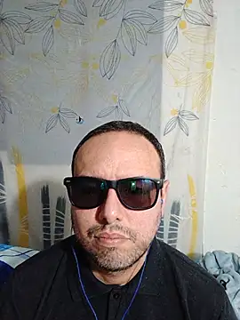 Snapshot of ElSunEagle chatting on July 2026 04:27:02 AM ElSunEagle online show from July 2026 04:27:02 AM