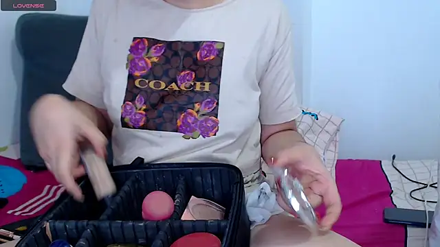 sofi-rojas1 online show from January 2026 08:51:02 AM