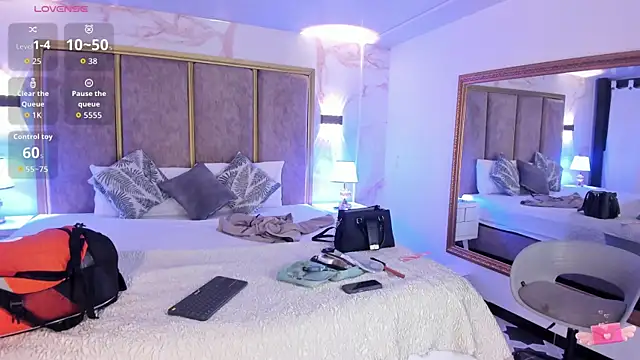 GiselOrtiz online show from December 2025 10:56:02 AM