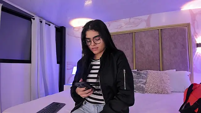 Snapshot of GiselOrtiz chatting on July 2026 10:11:01 AM GiselOrtiz online show from July 2026 10:11:01 AM