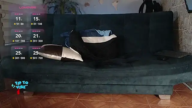 Snapshot of rogert_xx chatting on January 2025 02:46:02 AM rogert xx online show from January 2025 02:46:02 AM