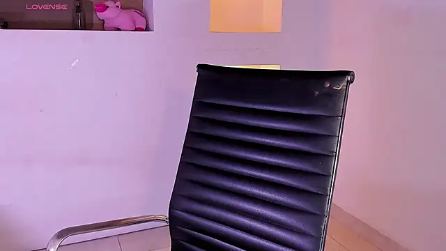 Snapshot of BlakmillerrGilson chatting on January 2025 07:51:01 PM BlakmillerrGilson online show from January 2025 07:51:01 PM