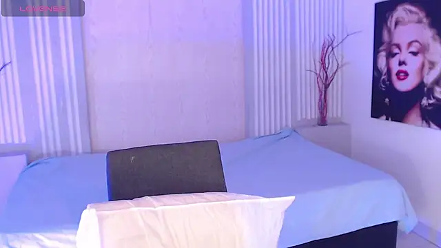 Snapshot of BlakmillerrGilson chatting on March 2025 07:39:01 PM BlakmillerrGilson online show from March 2025 07:39:01 PM