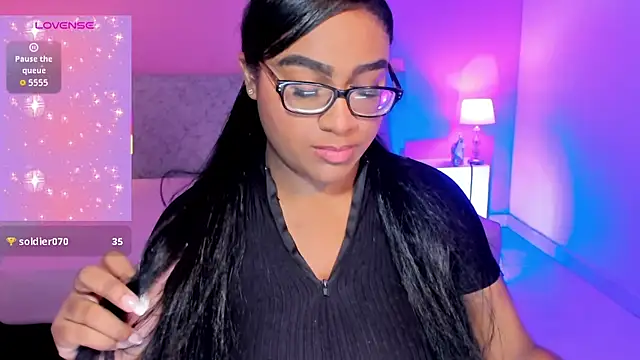 Snapshot of BlakmillerrGilson chatting on September 2025 08:03:01 PM BlakmillerrGilson online show from September 2025 08:03:01 PM